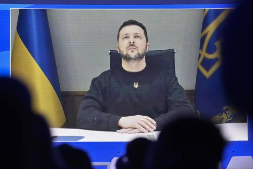 La grande paura di Zelensky e la visita a Kiev del capo della Cia